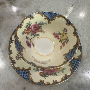 Ansley Bone China Wilton Blue Floral teacup and saucer